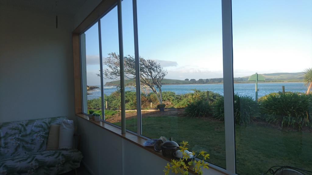 Surat Bay Lodge By The Sea/Backpackers Hostel Owaka Eksteriør bilde